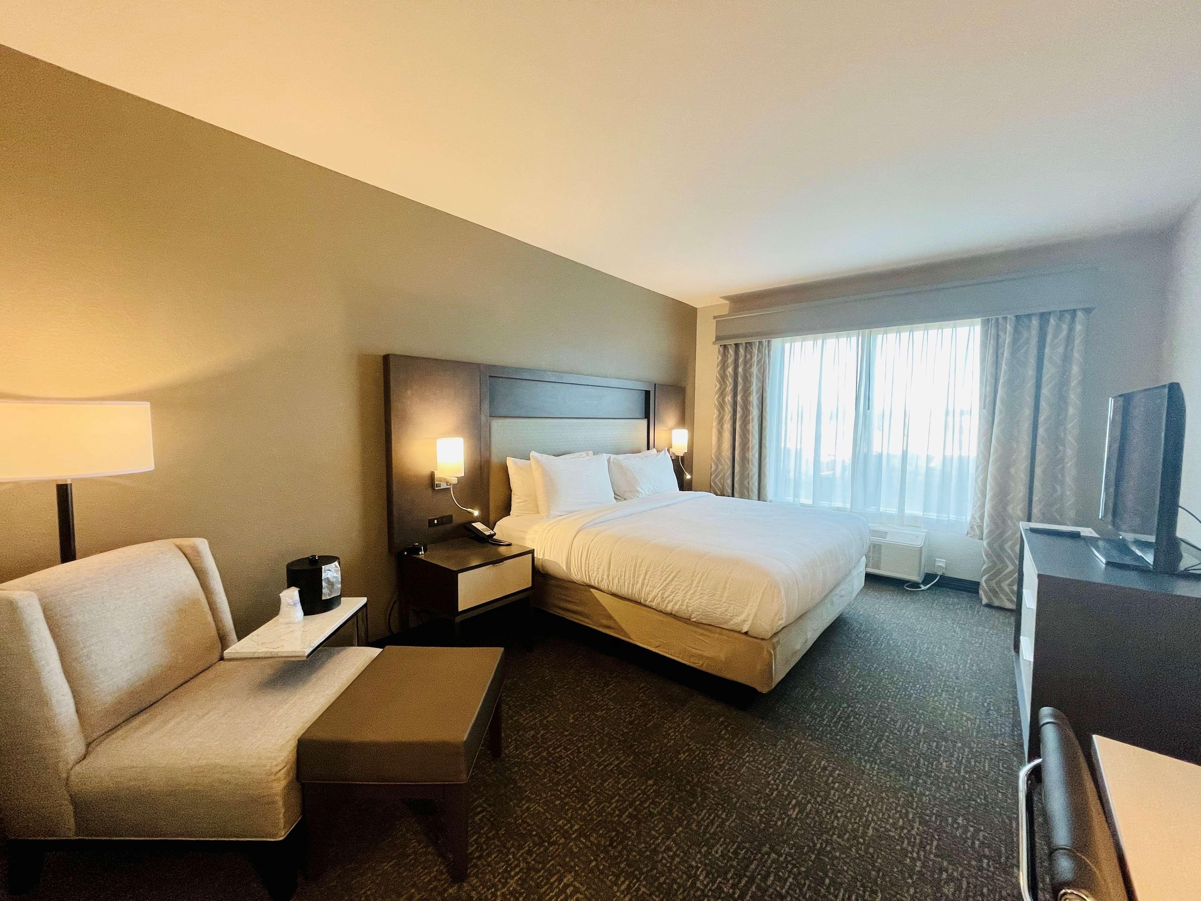 Best Western Plus Executive Residency Jackson Northeast Exterior photo