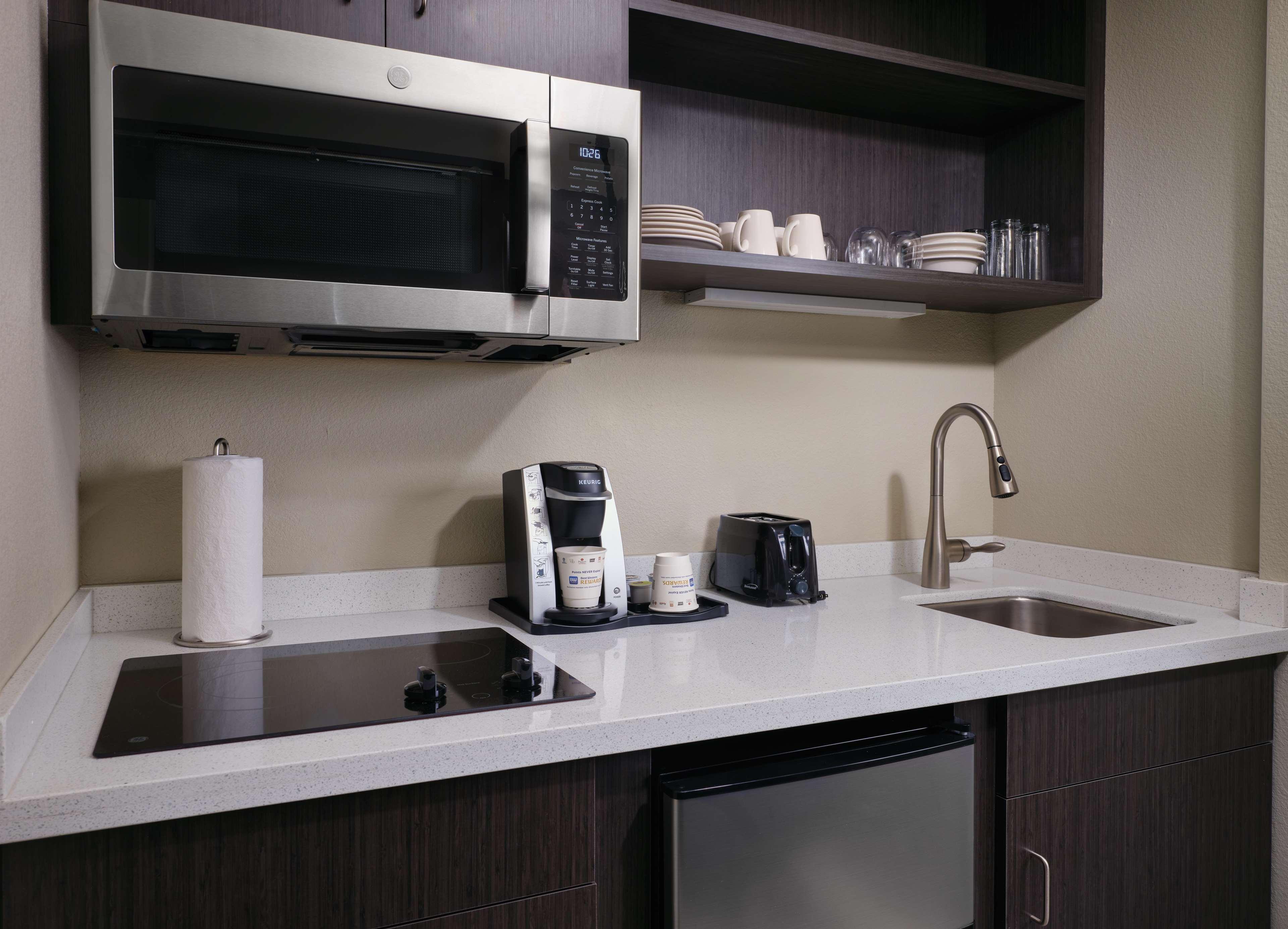 Best Western Plus Executive Residency Jackson Northeast Exterior photo